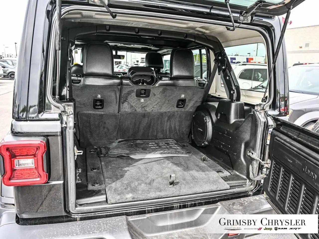 Jeep Wrangler снимка Jeep Wrangler