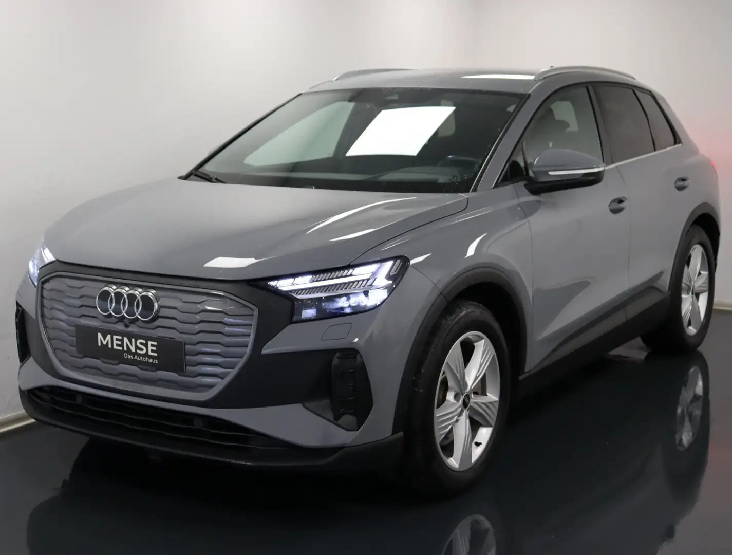 Audi Q4 e-tron 40 |Matrix|ACC|WPumpe|STH|CarPlay|HUD Grau - 2