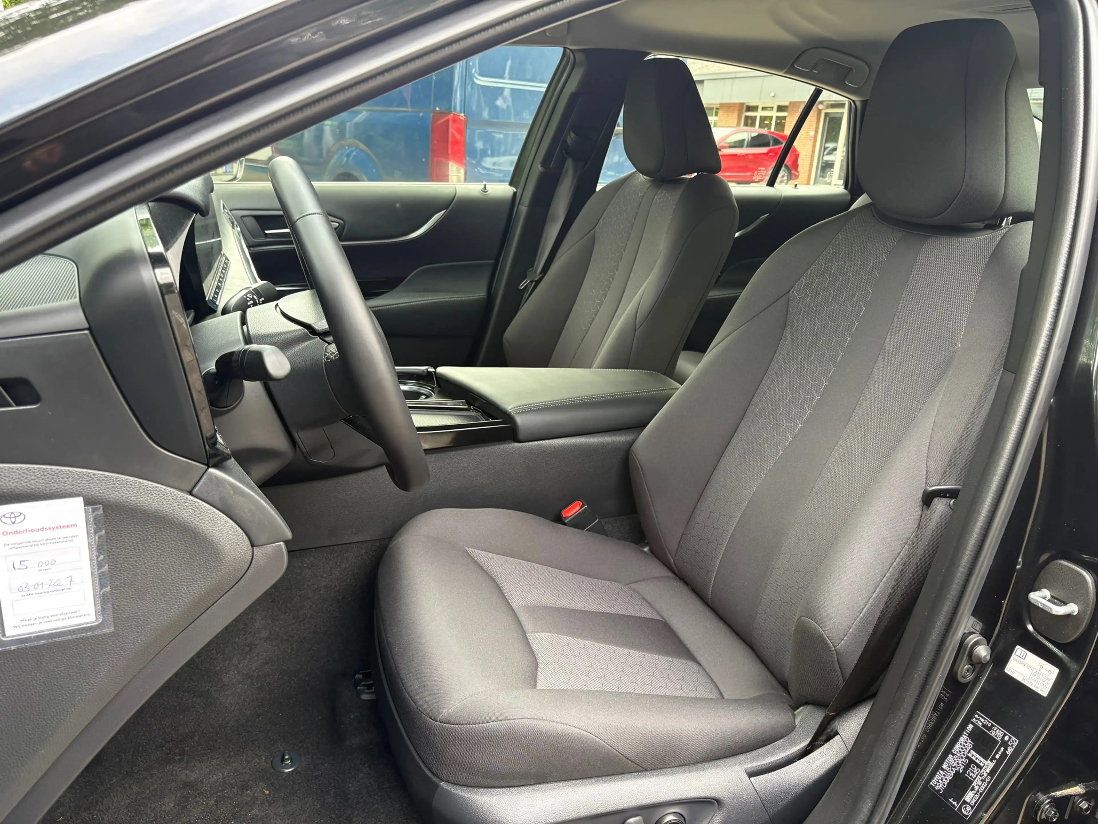 Toyota Mirai Dynamic - Waterstof - LED - Navi - Carplay - 100% — photo 10