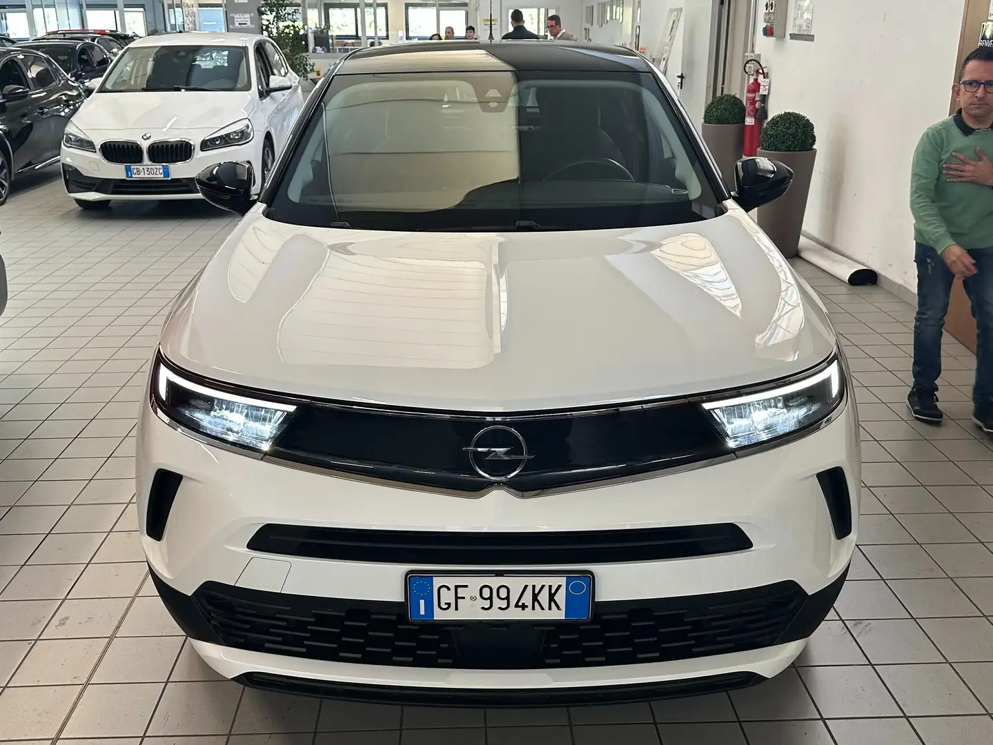 Opel Mokka 1.2 t Edition 100cv Weiß - 2