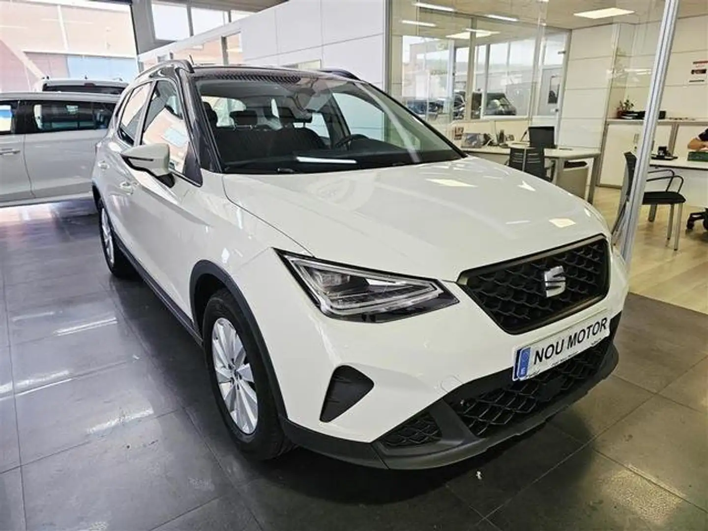 SEAT Arona 1.0 TSI S&S Style XM 110 Blanco - 2