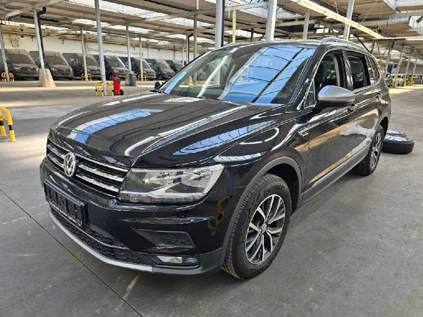 Volkswagen Tiguan Advance 2.0 TDI 110kW (150CV) DSG Negro - 2