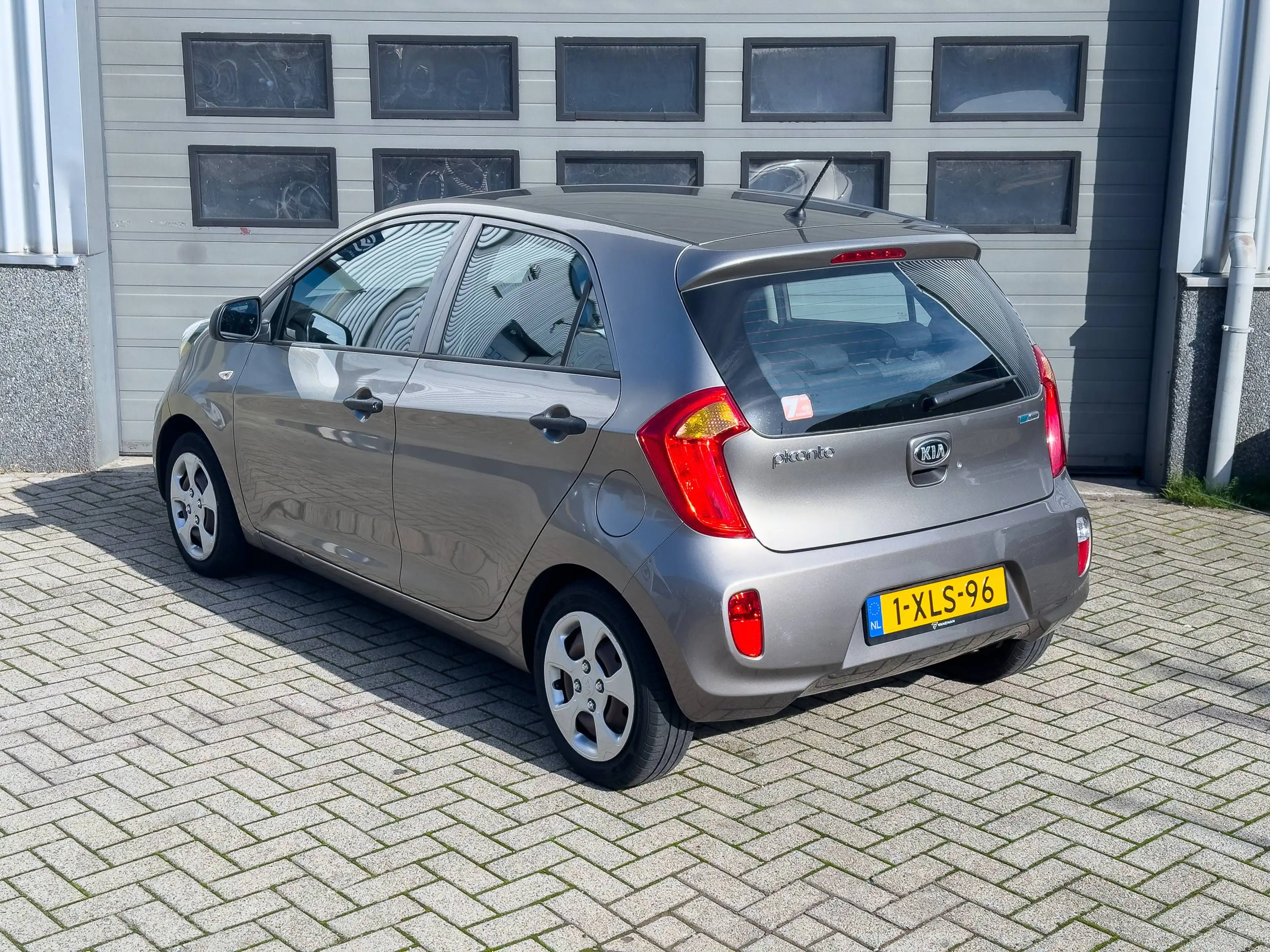 Kia Picanto 1.0 CVVT EconomyLine — photo 4