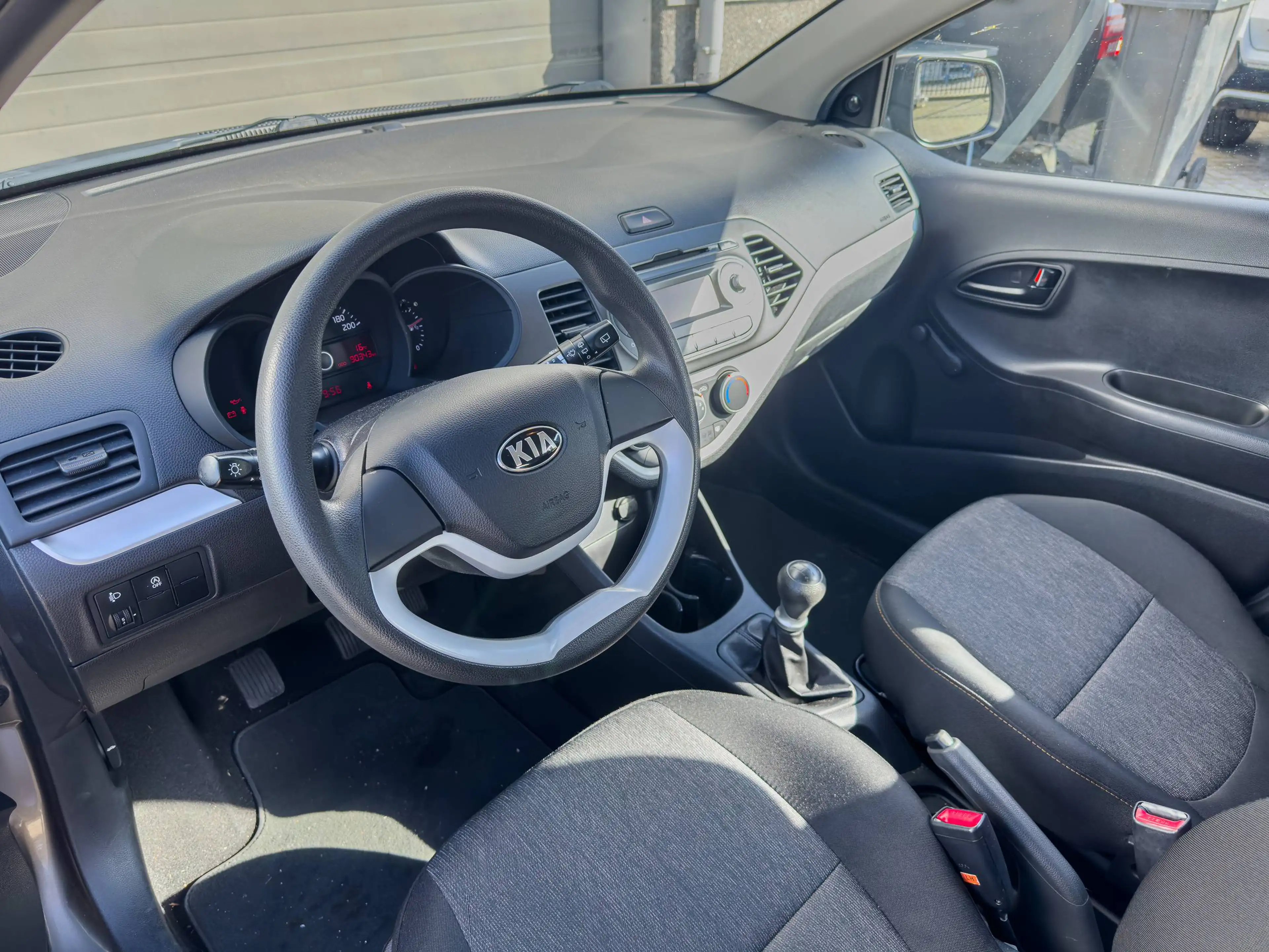 Kia Picanto 1.0 CVVT EconomyLine — photo 9