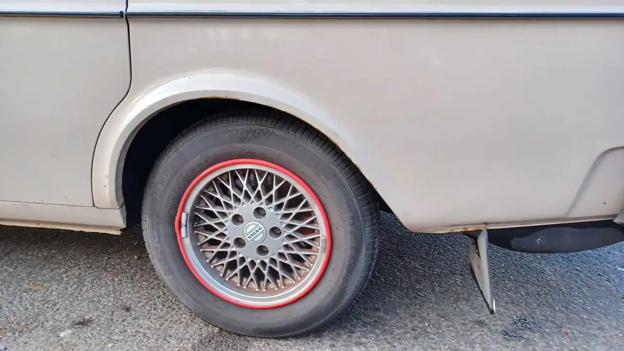 Volvo 244 DL 2.1 Automaat, foto 11