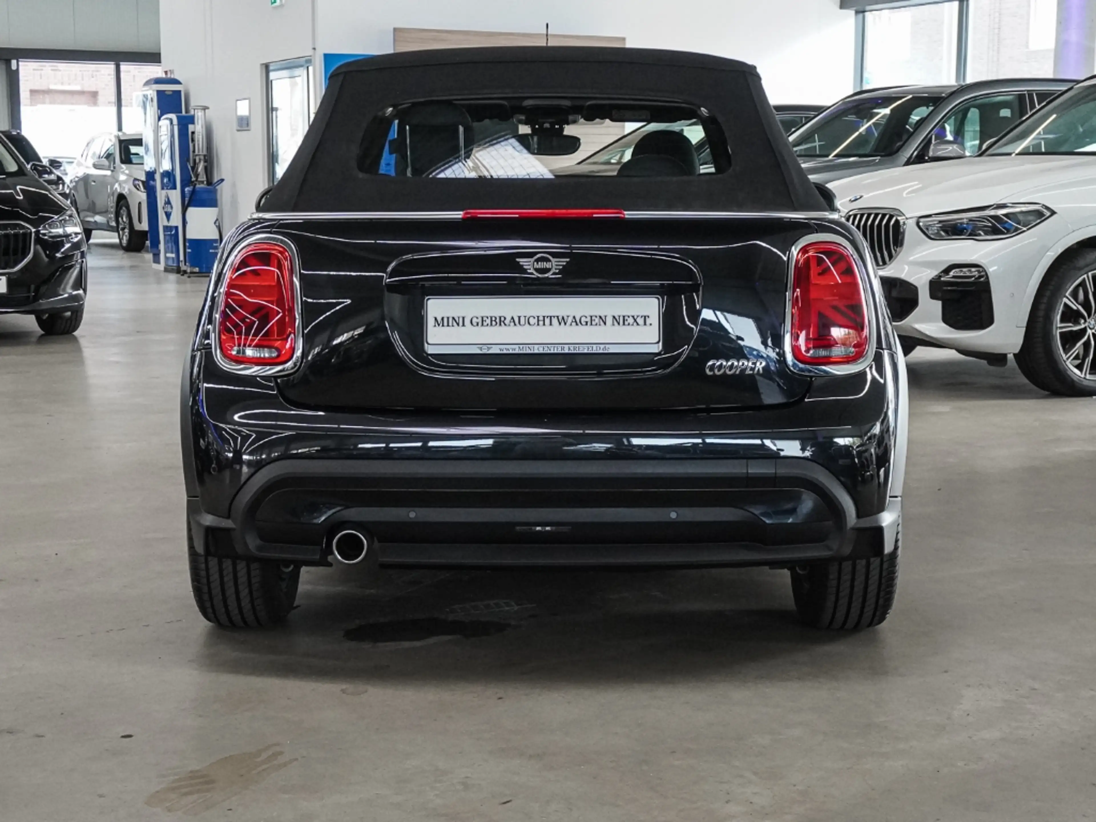 MINI Cooper Cabrio Classic Trim El. Verdeck Navi LED Mehrzonenklima A — photo 5