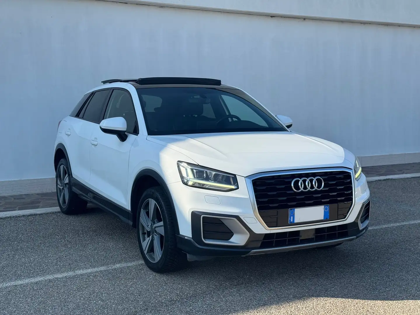 Audi Q2 1.6 tdi Sport s-tronic Bianco - 2