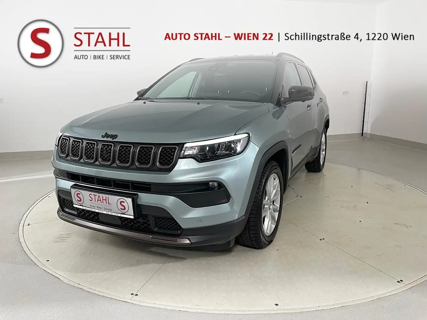 Jeep Compass 1.5 Multiair Upland T4 FWD DCT7 e-Hybrid | Stah... Grün - 1