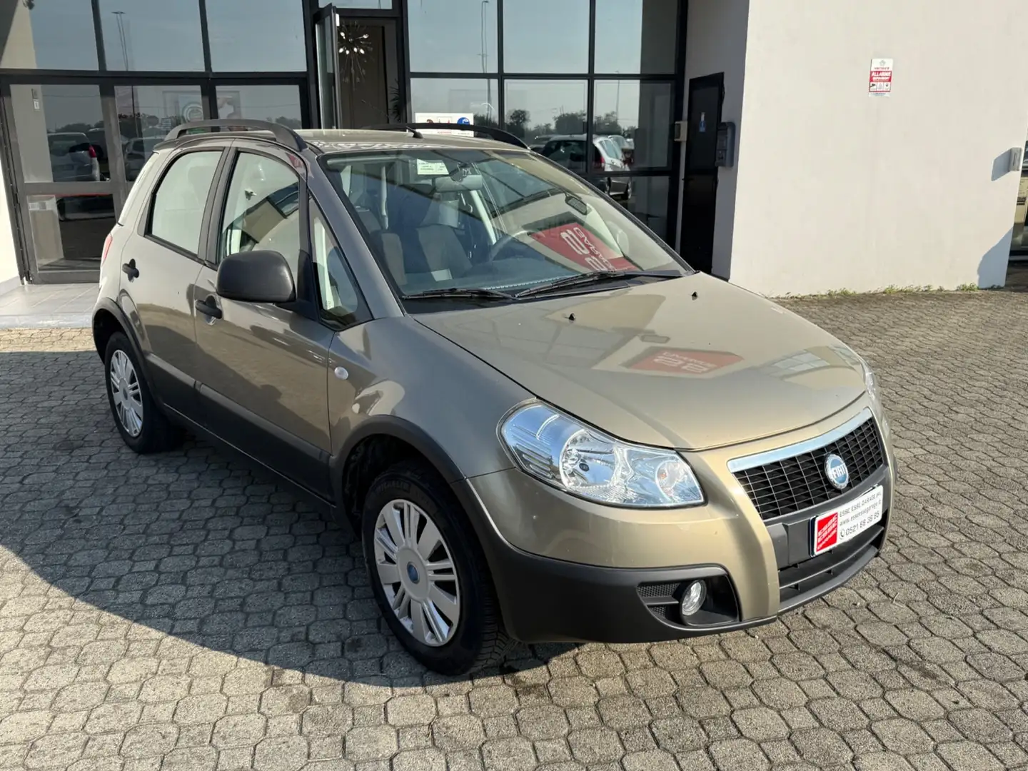 Fiat Sedici 1.6 16V 4x4 Dynamic Brun - 2