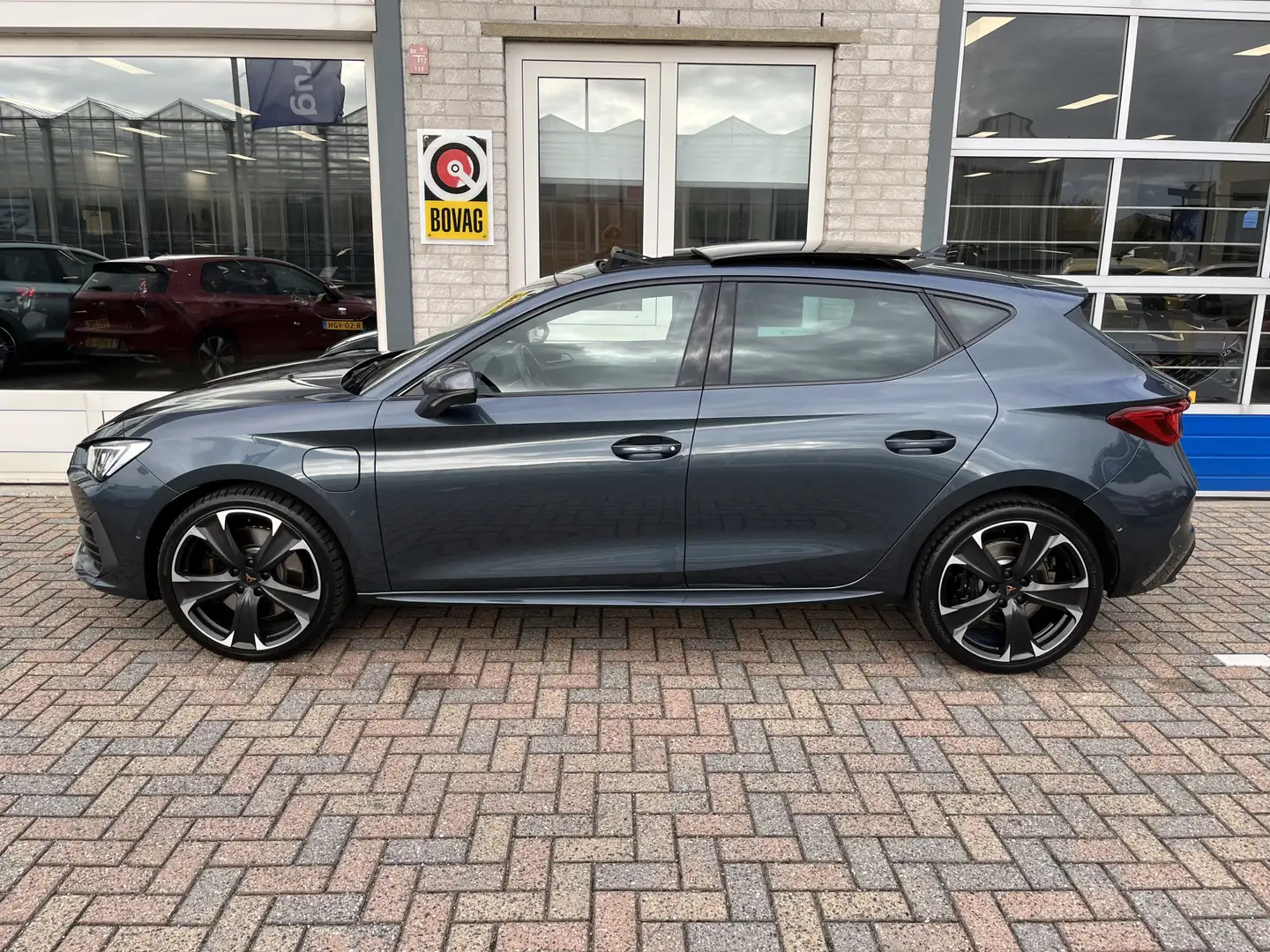 CUPRA Leon 1.4 e-Hybrid VZ Performance / AUTOMAAT/ PANO/ 245P Gris - 2