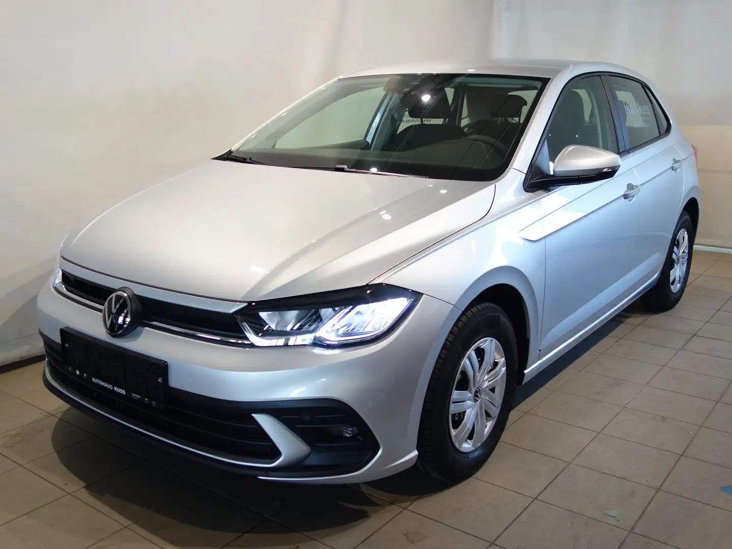 Volkswagen Polo 4Me Grau - 1