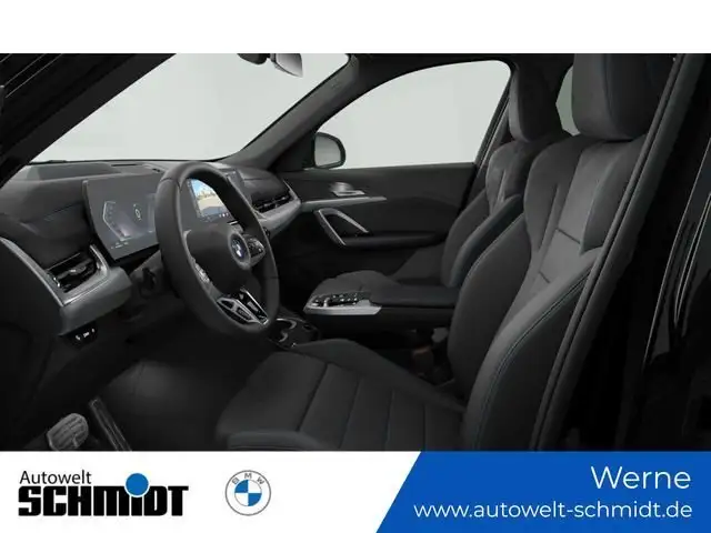 BMW X1 view 3