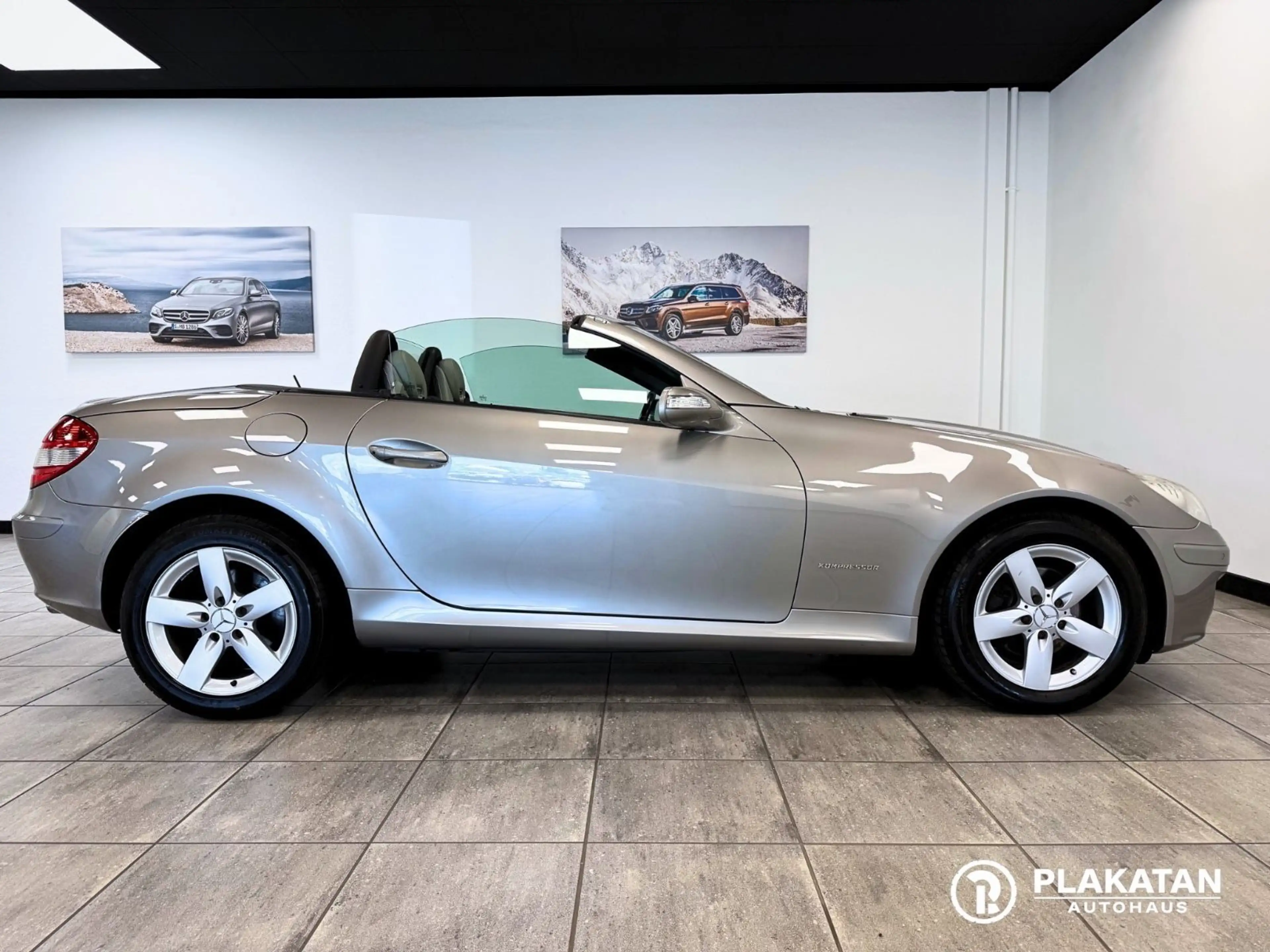 Mercedes-Benz SLK 200 Kompressor Leder Airscarf Bi-xenon — photo 4