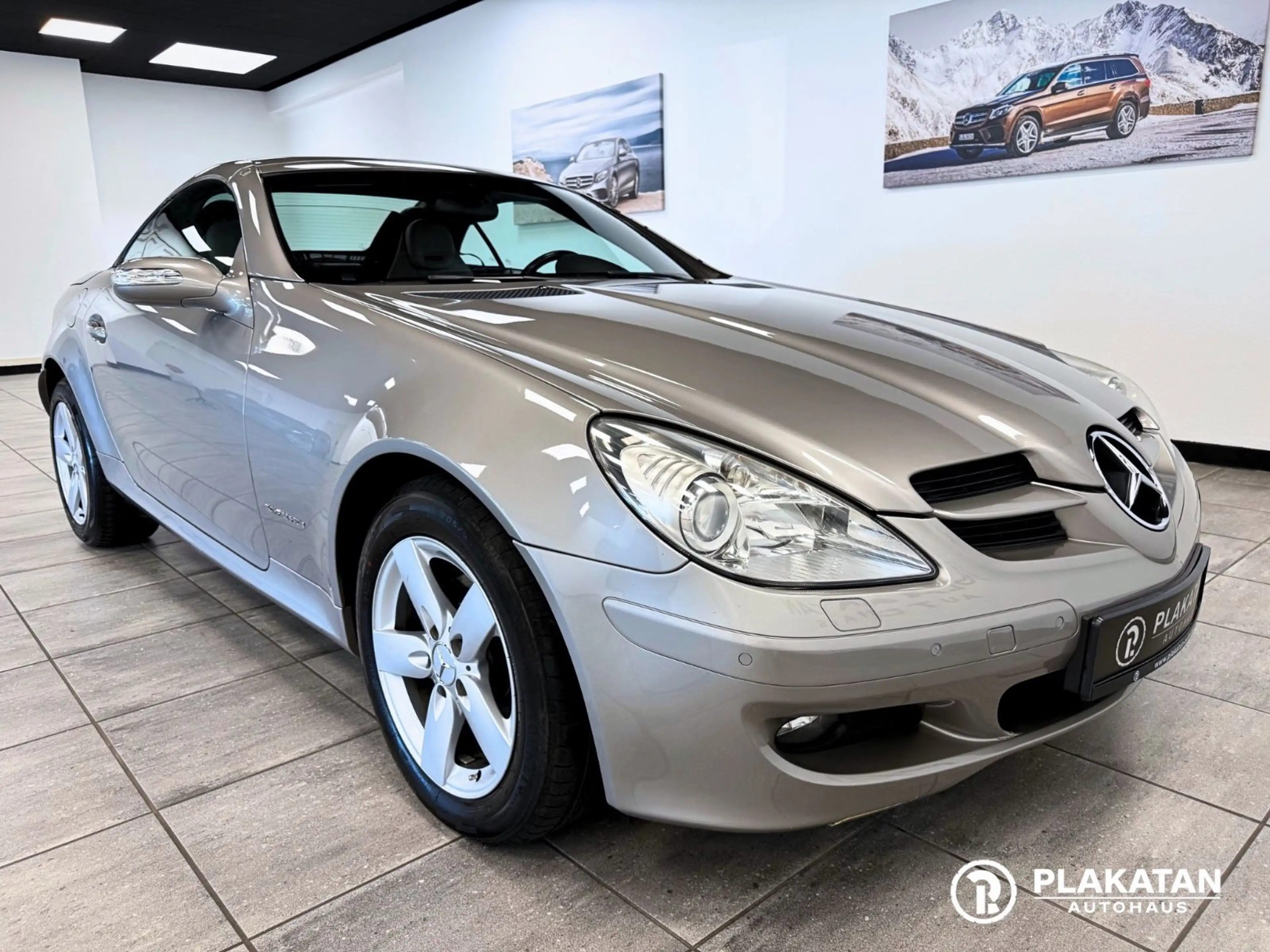 Mercedes-Benz SLK 200 Kompressor Leder Airscarf Bi-xenon — photo 12