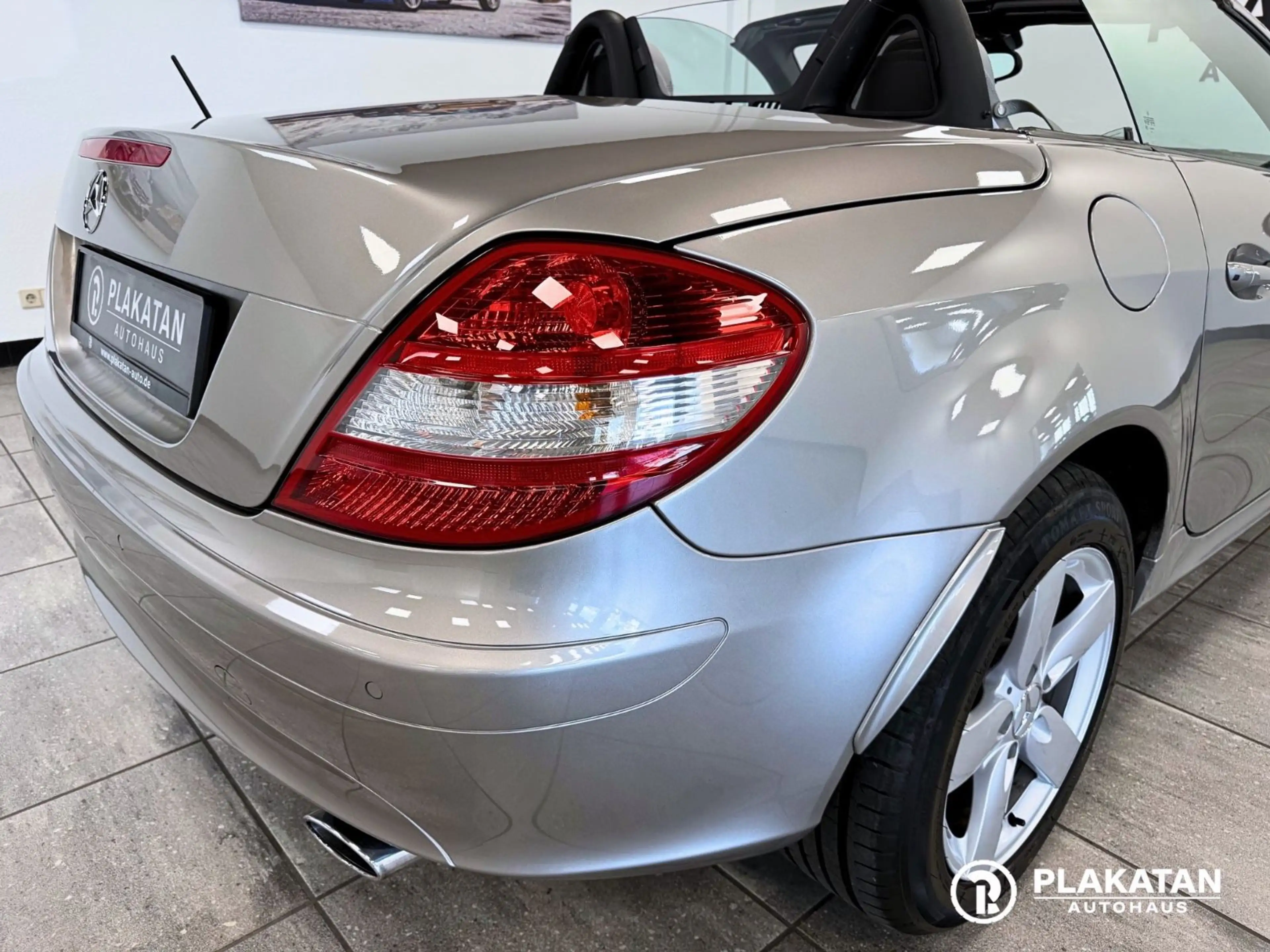 Mercedes-Benz SLK 200 Kompressor Leder Airscarf Bi-xenon — photo 5