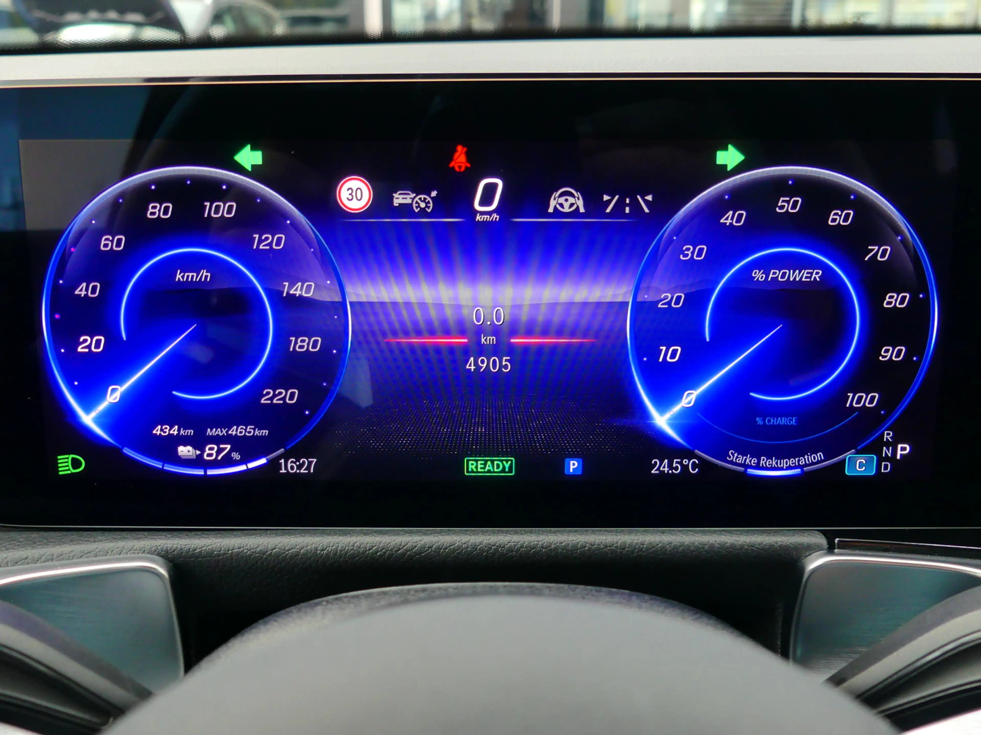 Mercedes-Benz EQB 250 EQB 250 + AMG +Distronic+360°Kam+LED-Scheinw+AHK — photo 7
