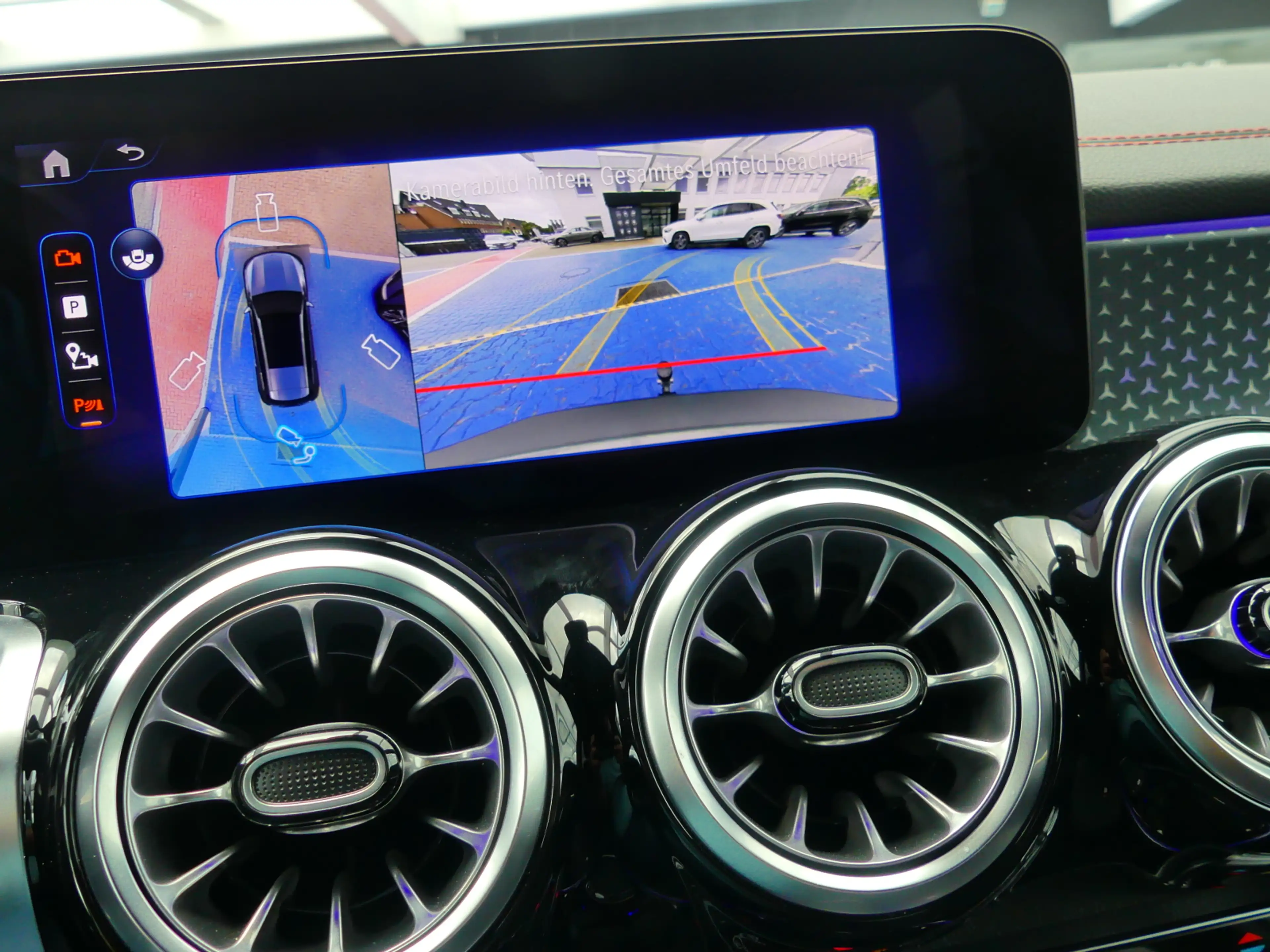 Mercedes-Benz EQB 250 EQB 250 + AMG +Distronic+360°Kam+LED-Scheinw+AHK — photo 8