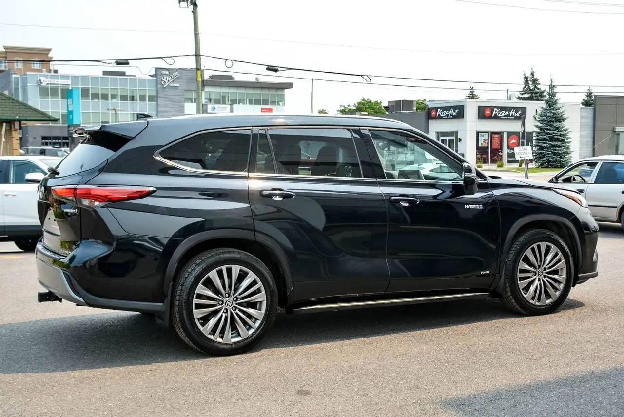 Toyota Highlander photo Toyota Highlander