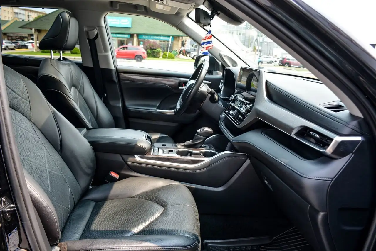 Toyota Highlander photo Toyota Highlander