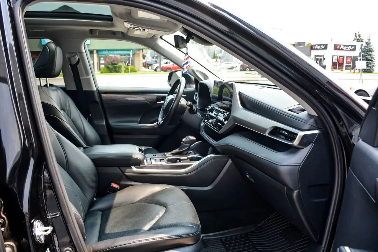 Toyota Highlander photo Toyota Highlander