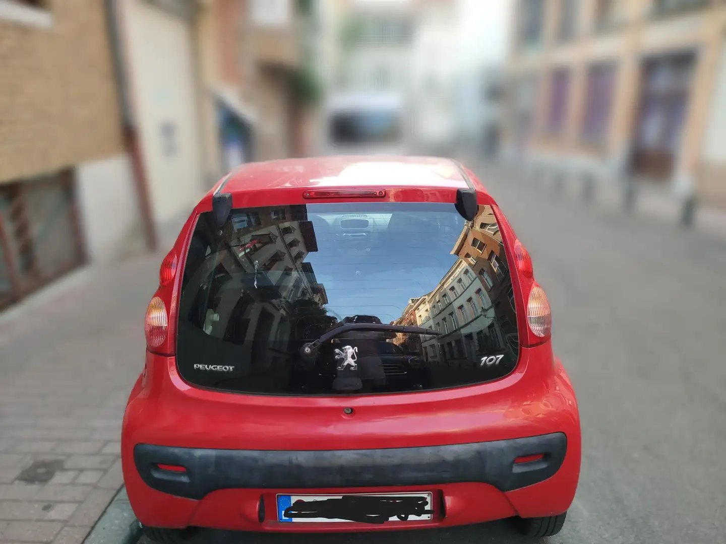 Peugeot 107 107 1.0i 12v Trendy Rood - 2