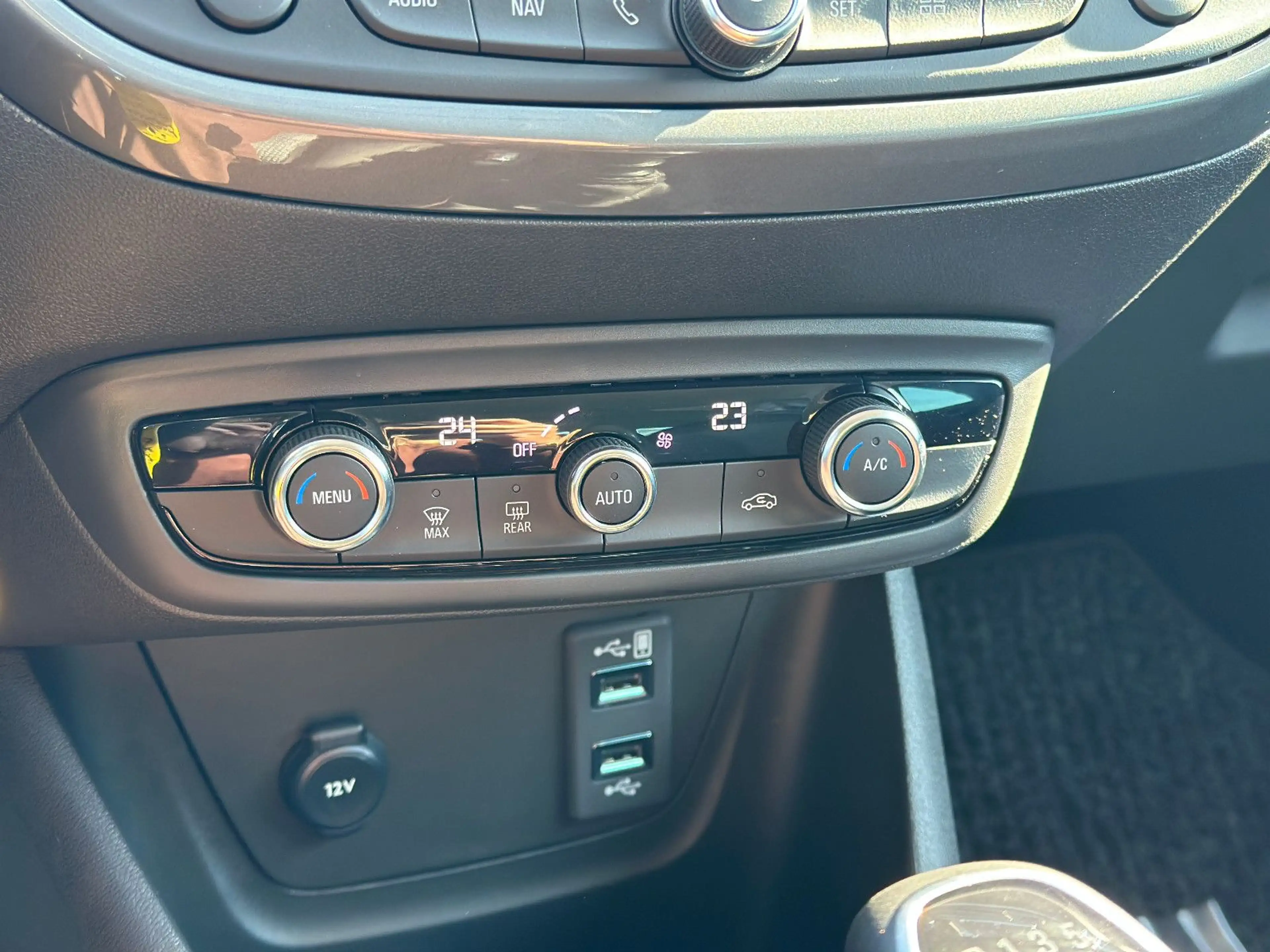 Opel Crossland X Crossland 1.2 "Business" Kamera/LED/DAB/Klimaaut — photo 12