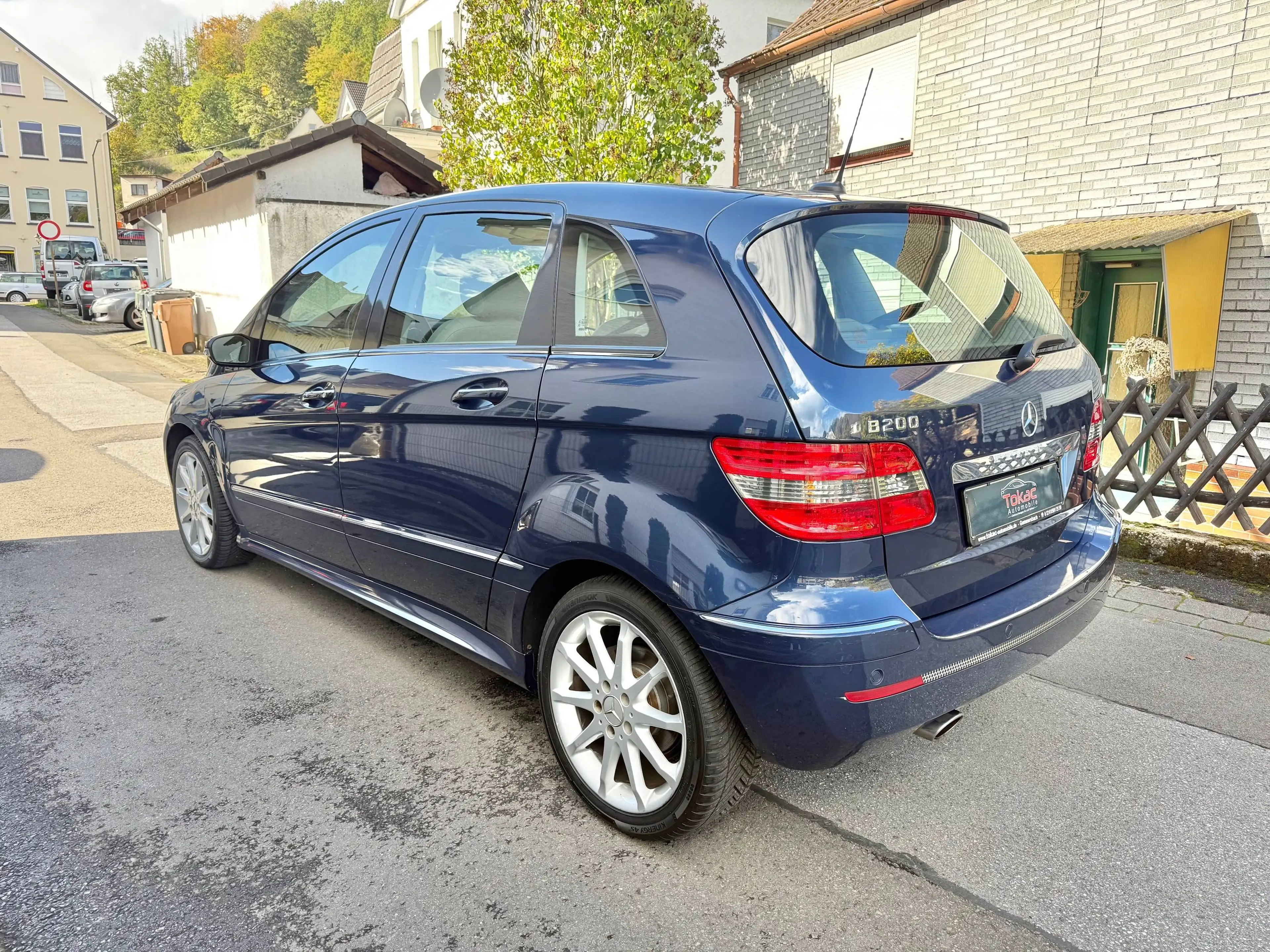 Mercedes-Benz B 200 B 200 Automatik*NAVI*PDC*TEMP*LEDER*SHZ* — photo 6