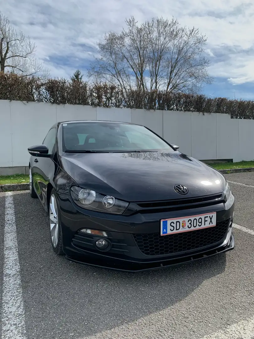 Volkswagen Scirocco 2,0 TDI DPF crna - 1