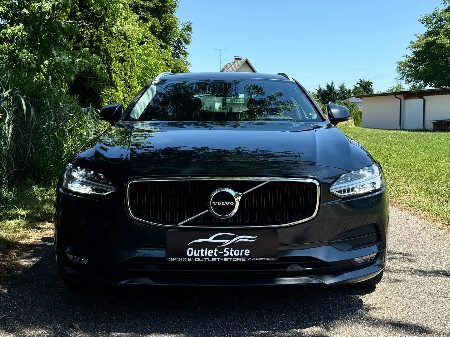 Volvo V90 Momentum Aut.*2.Besitz*Leder*Navi*SHZ*Garantie* Gris - 2
