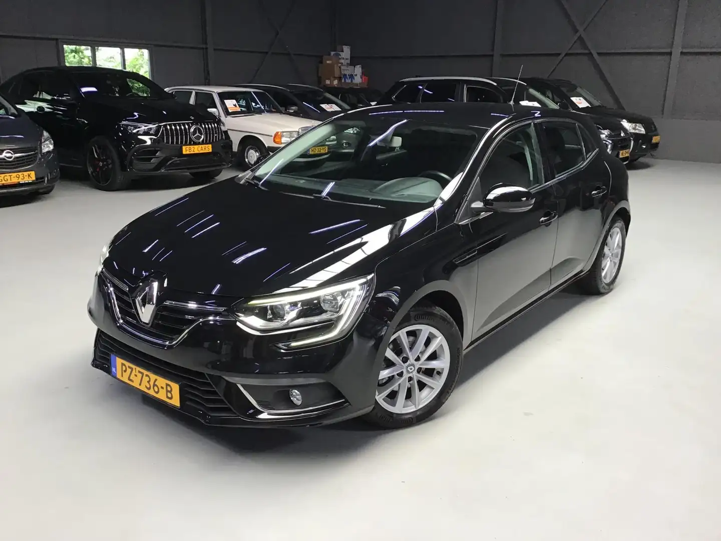 Renault Megane 1.5 dCi Eco2 Zen I 3e Eigen. I New Apk + Kln Brt + Nero - 2