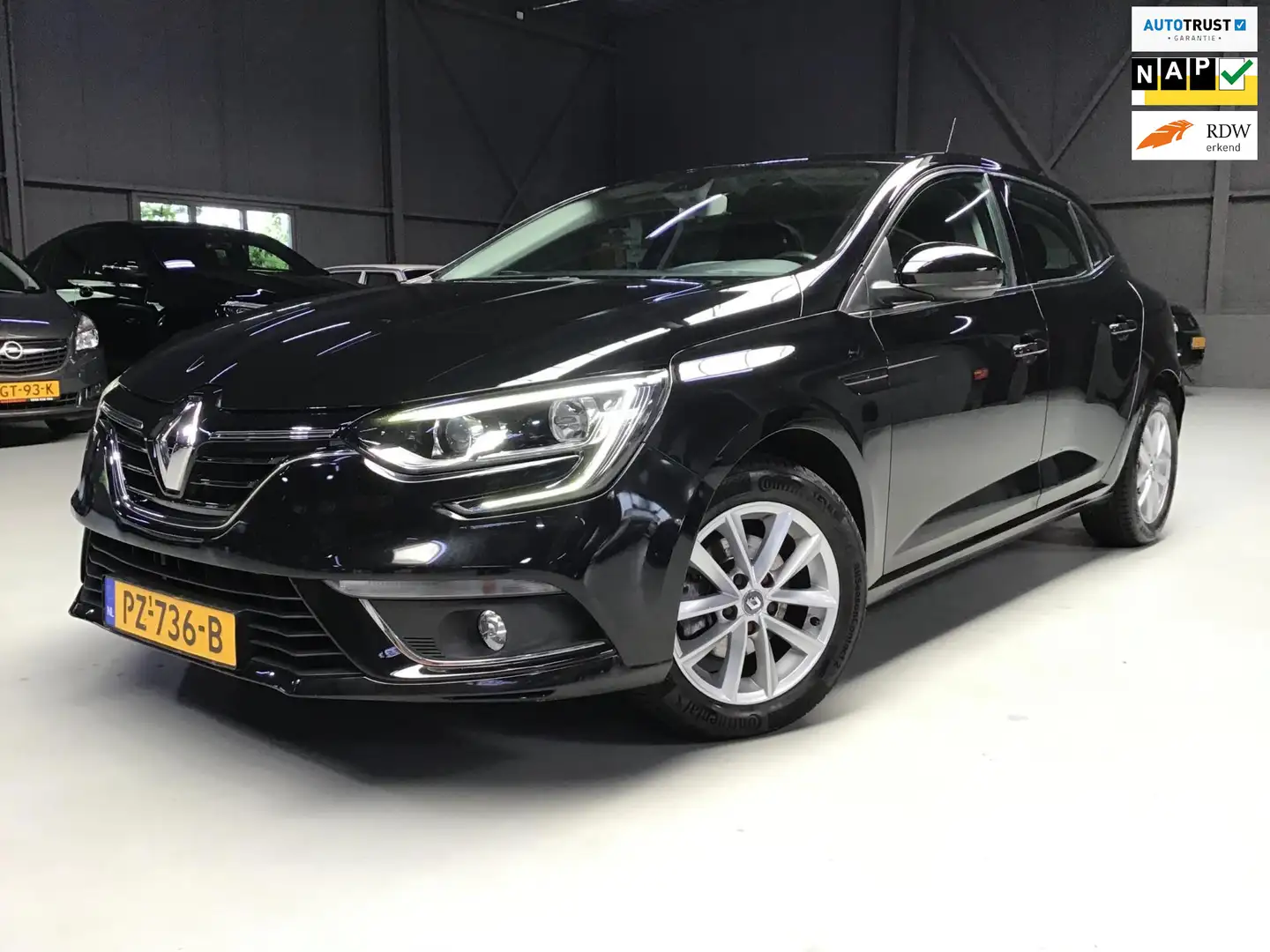 Renault Megane 1.5 dCi Eco2 Zen I 3e Eigen. I New Apk + Kln Brt + Nero - 1
