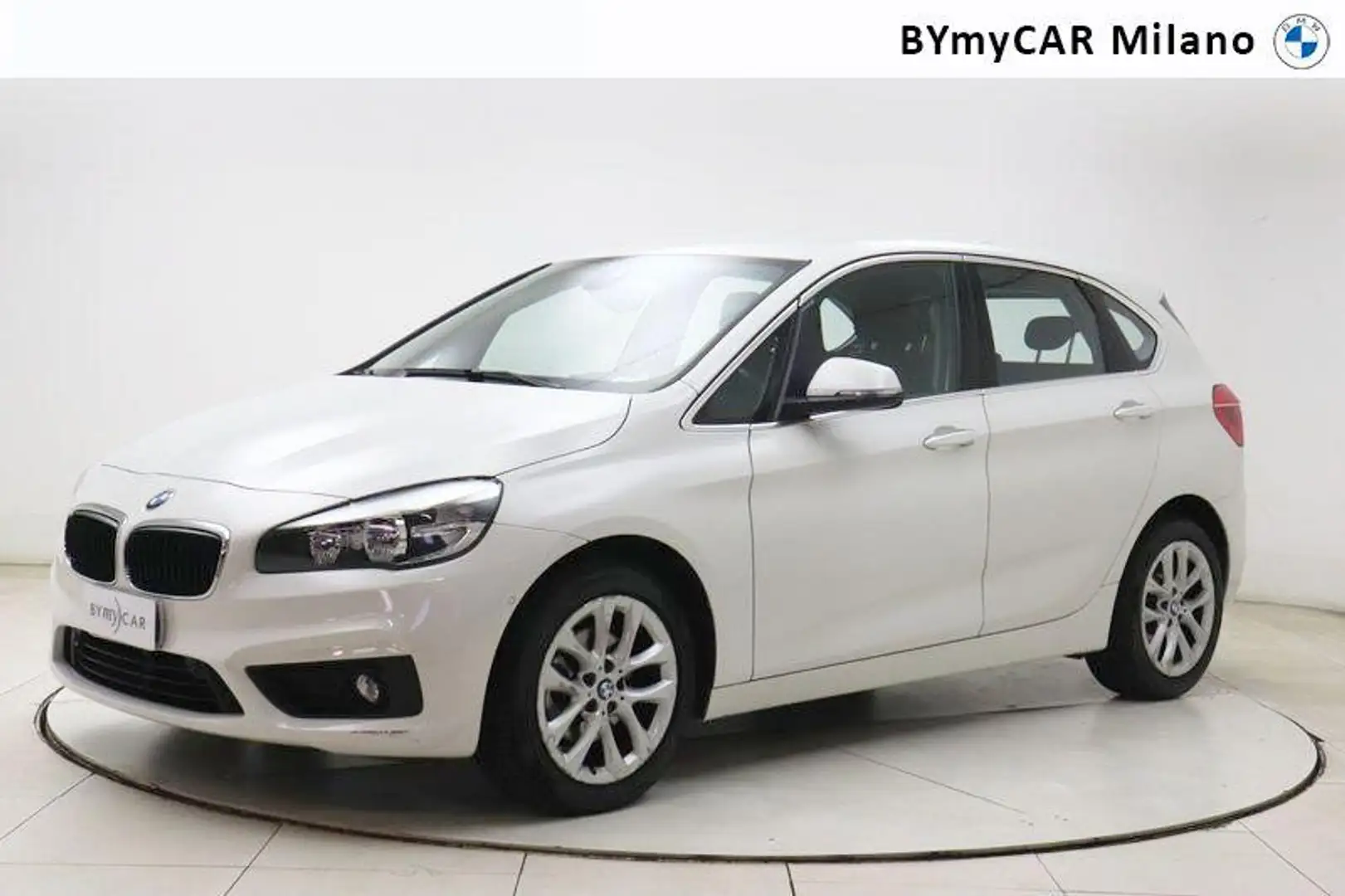 BMW 216 d Active Tourer Advantage auto my17 Fekete - 1