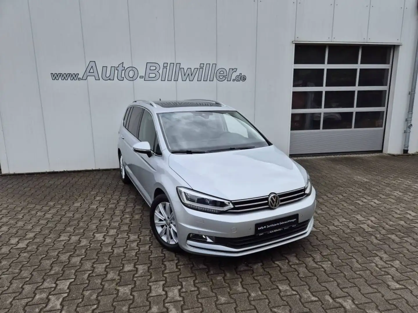 Volkswagen Touran 2.0 TDI BMT DSG Highline 7-Sitzer AHK Navi Silber - 1