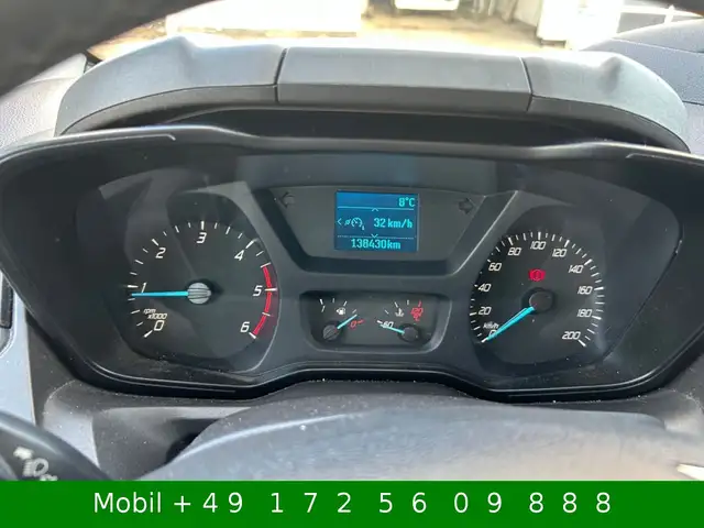 Ford Transit Custom view 13