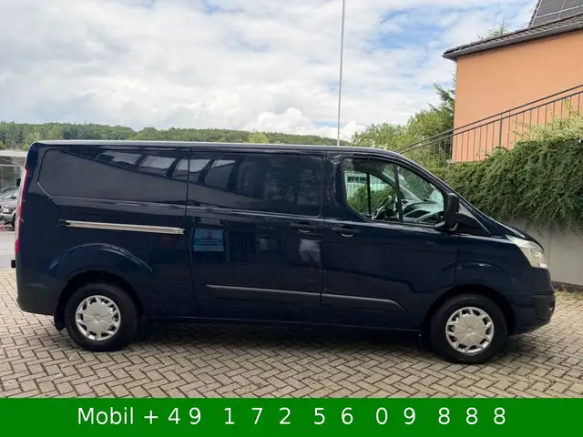 Ford Transit Custom view 2