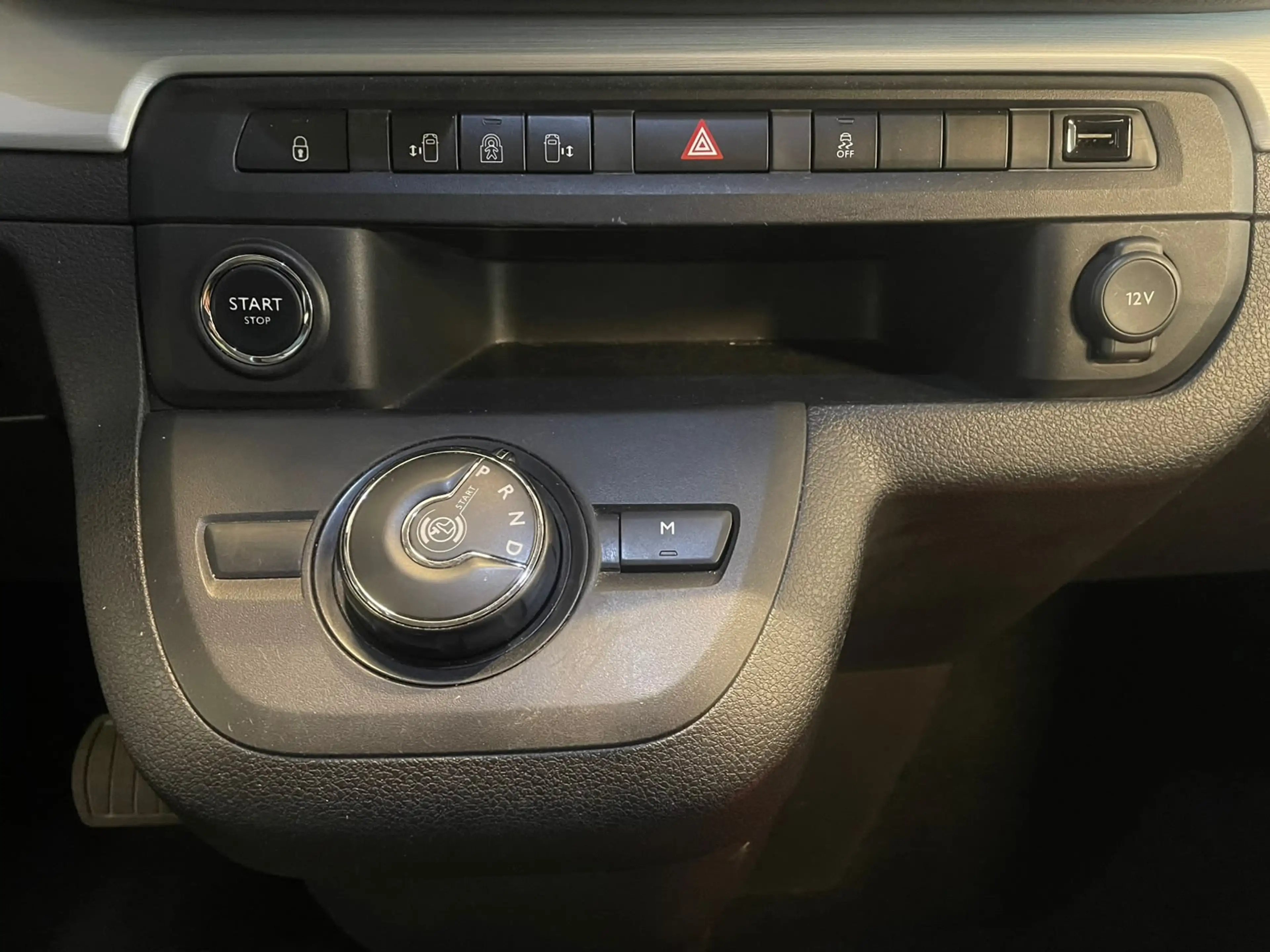 Peugeot Traveller L1H1 Rolstoelbus 4+1 XXL-Ombouw 150cm bodemverlagi — photo 17