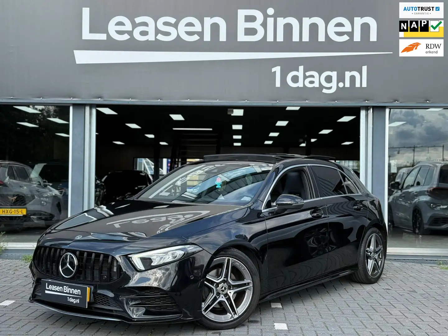 Mercedes-Benz A 200 Business Solution AMG/PANO/SFEER/CAM Negro - 1
