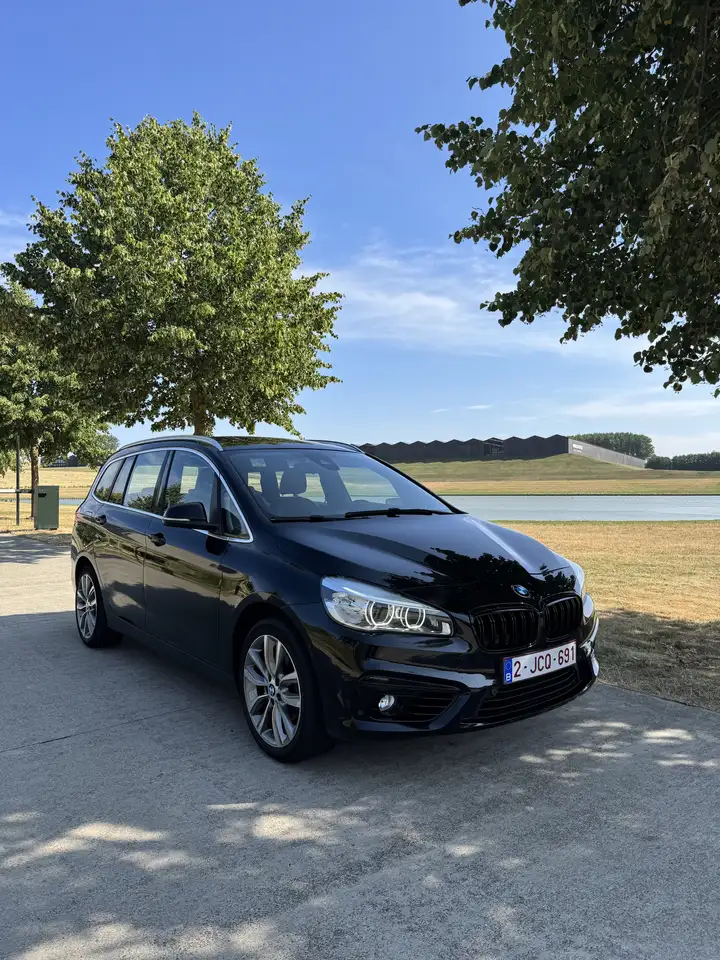 BMW 218