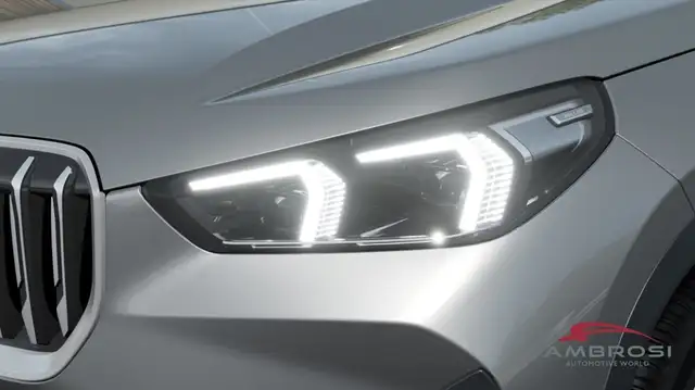 BMW X1 view 6