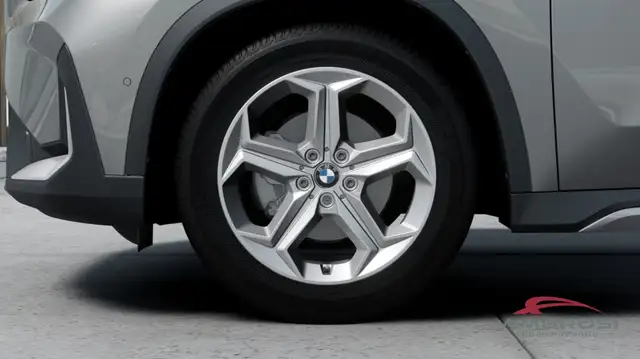 BMW X1 view 8