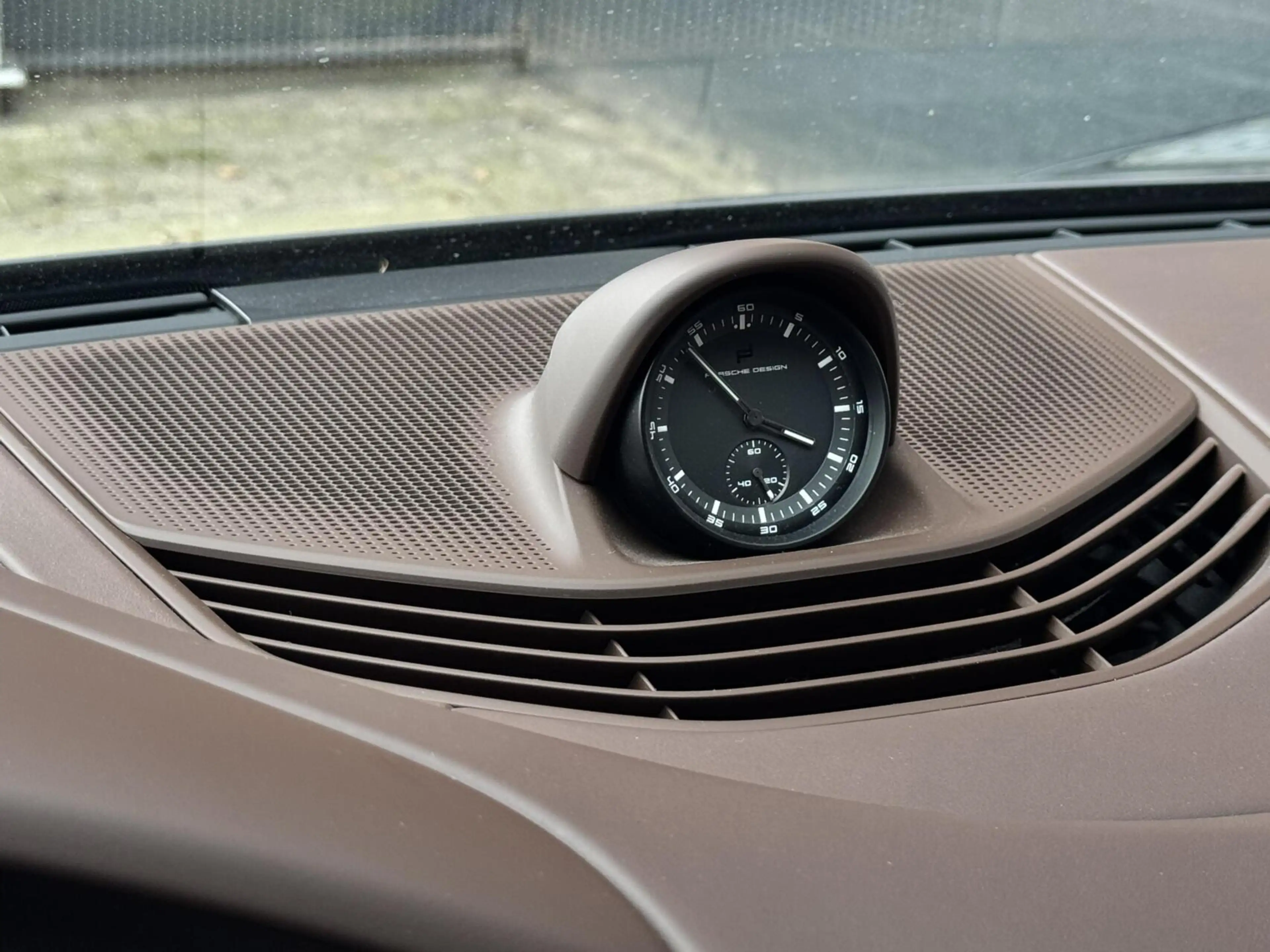 Porsche Taycan Cross Turismo 4S 93 kWh — photo 7