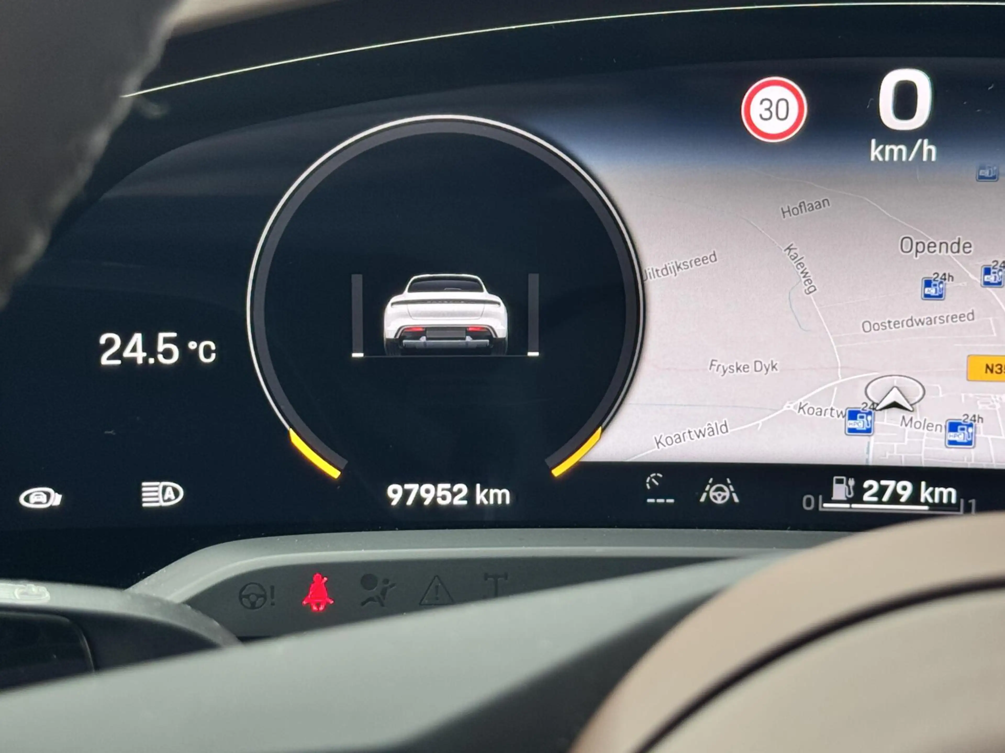 Porsche Taycan Cross Turismo 4S 93 kWh — photo 13