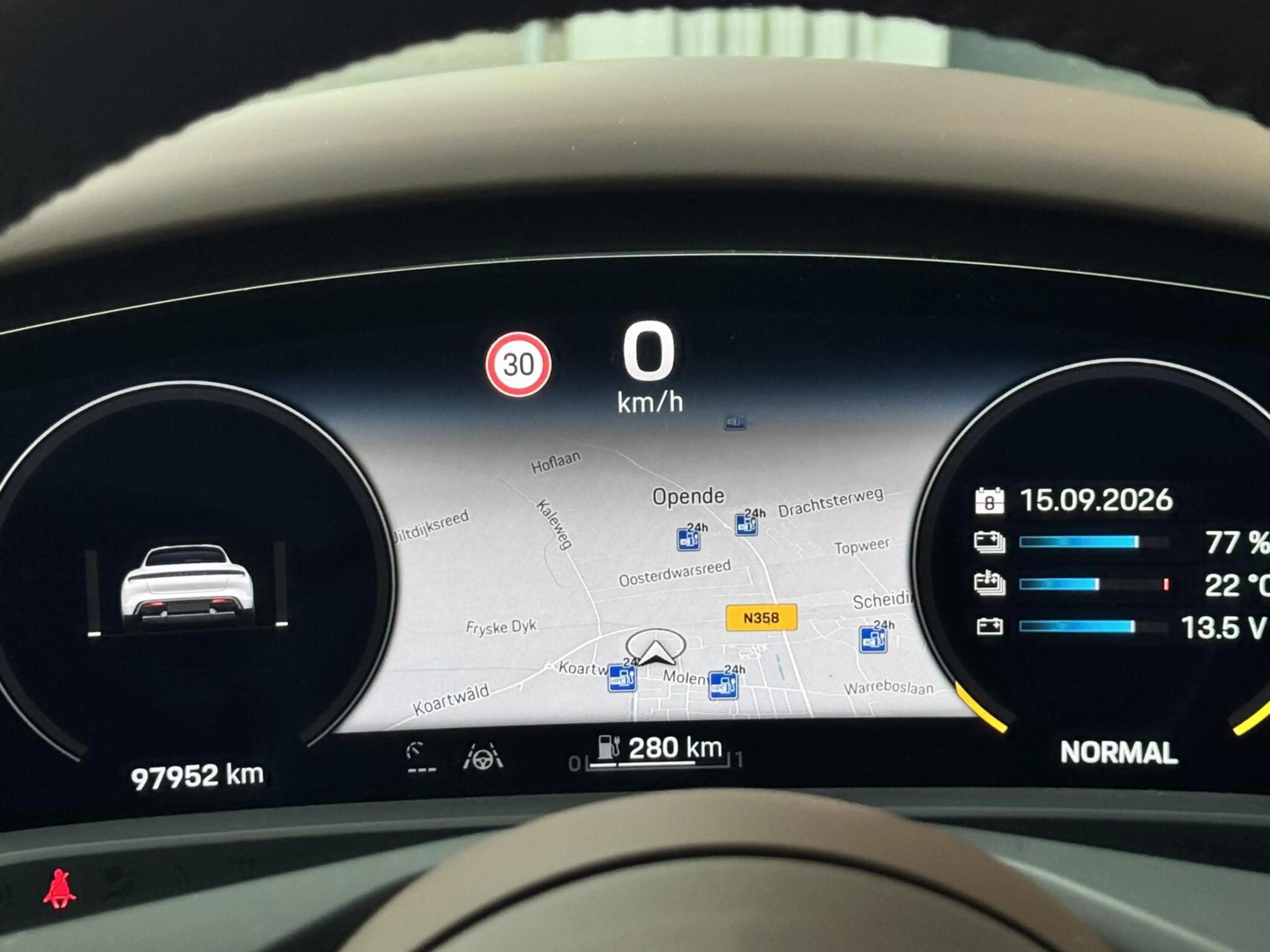 Porsche Taycan Cross Turismo 4S 93 kWh — photo 14