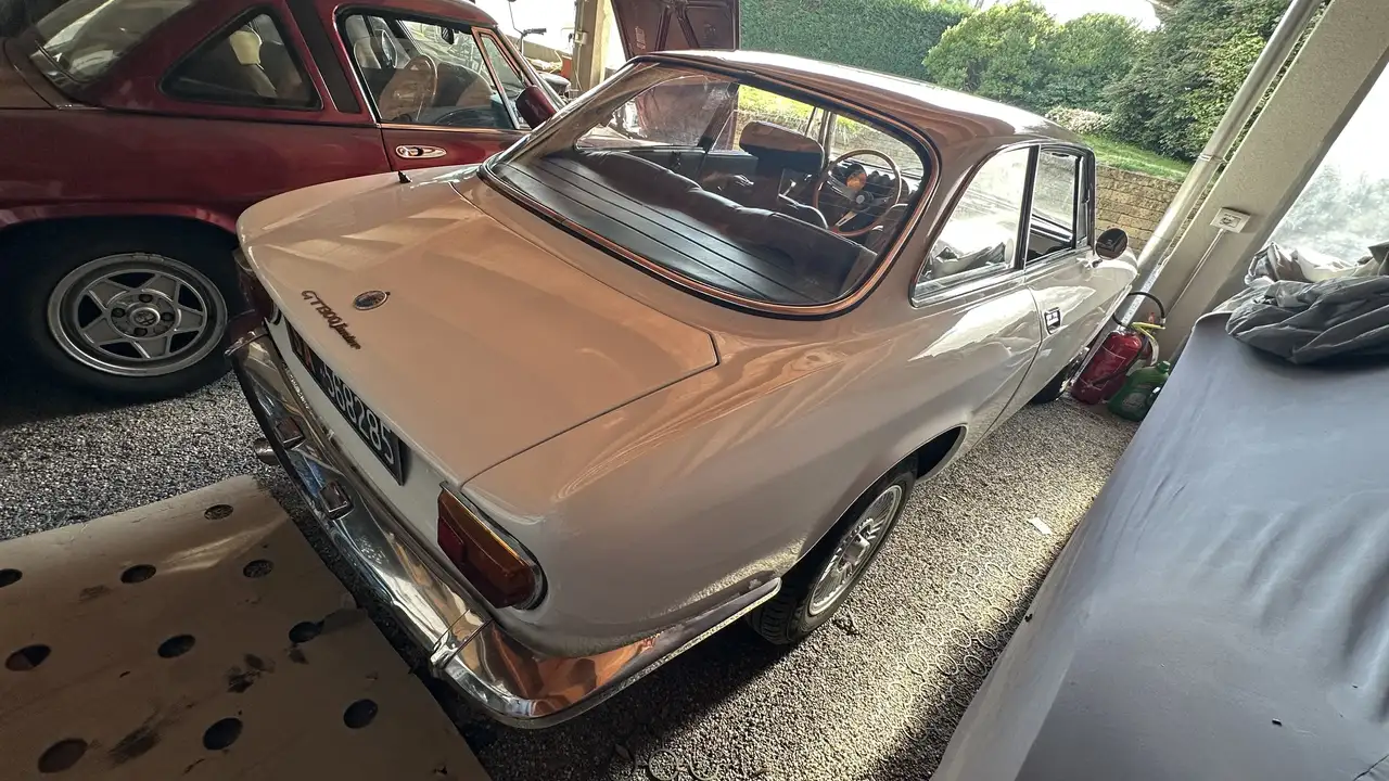Alfa Romeo GT 1300 Unificato, foto 4