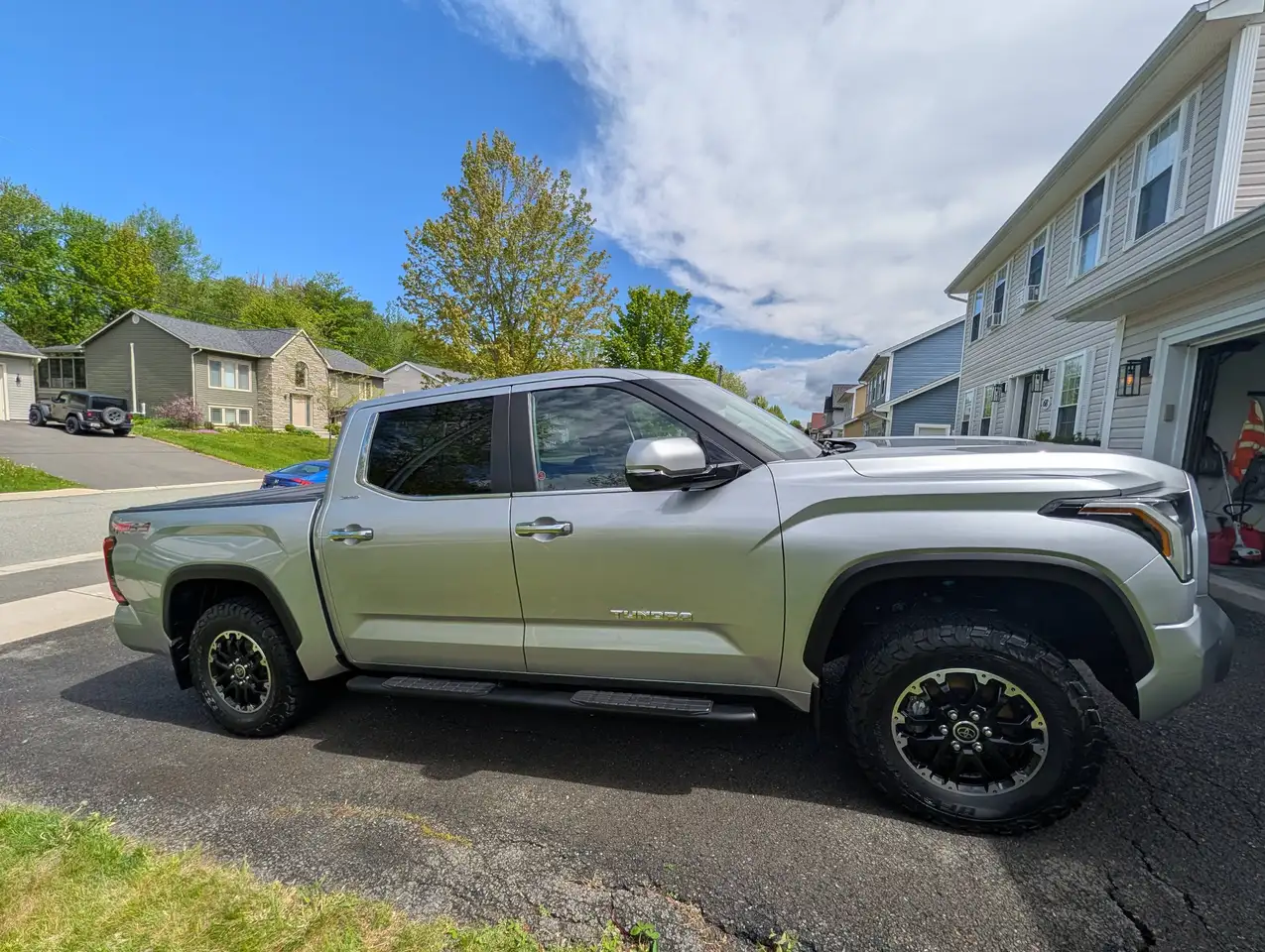 Toyota Tundra снимка Toyota Tundra