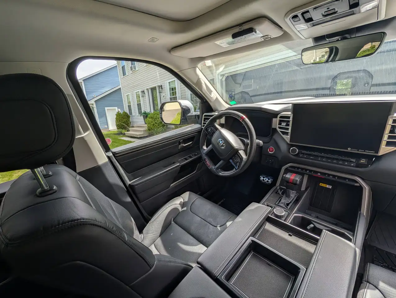 Toyota Tundra снимка Toyota Tundra