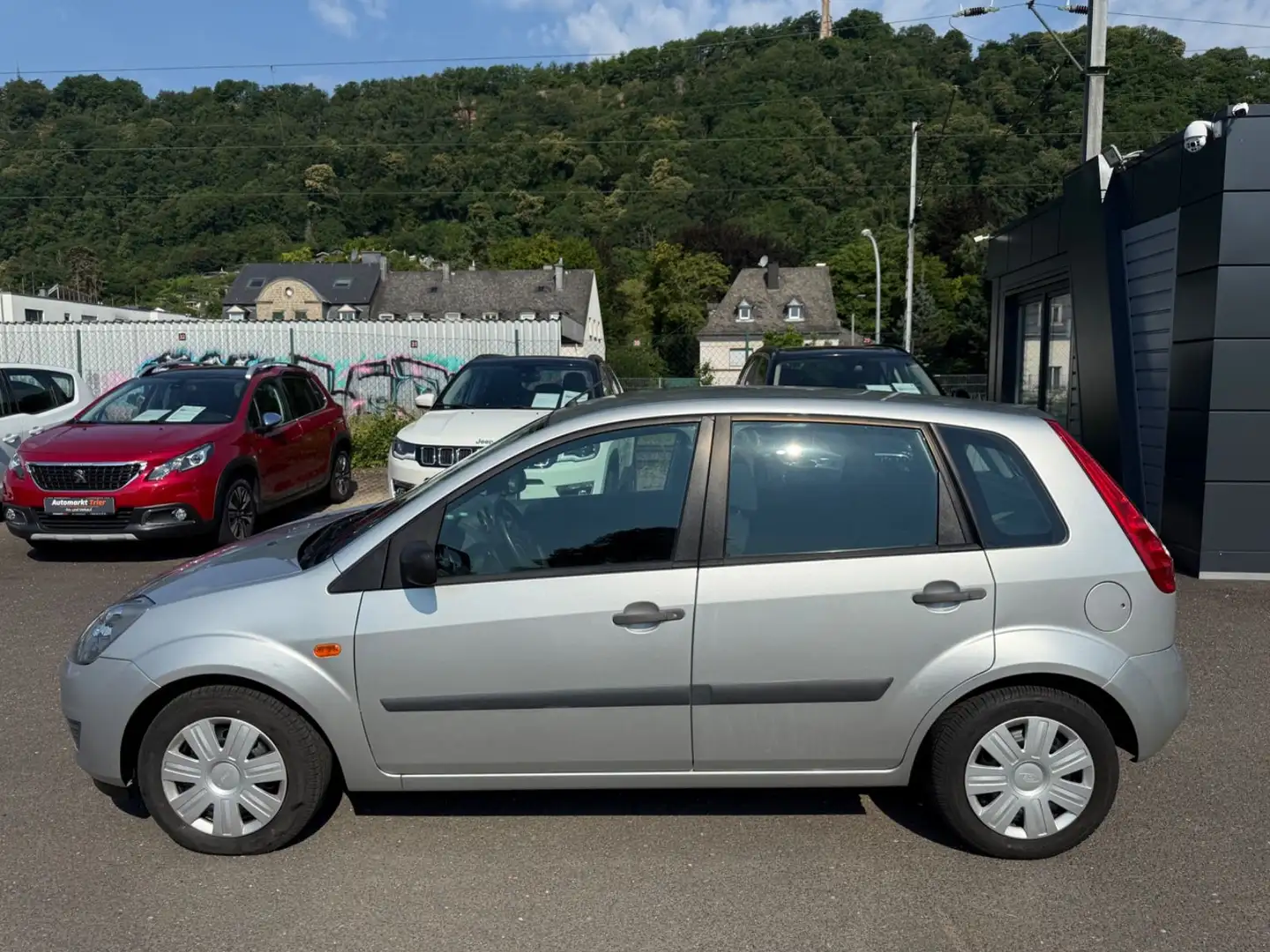 Ford Fiesta Fun X Top Zustand! TÜV bis 07/2027! Grau - 2