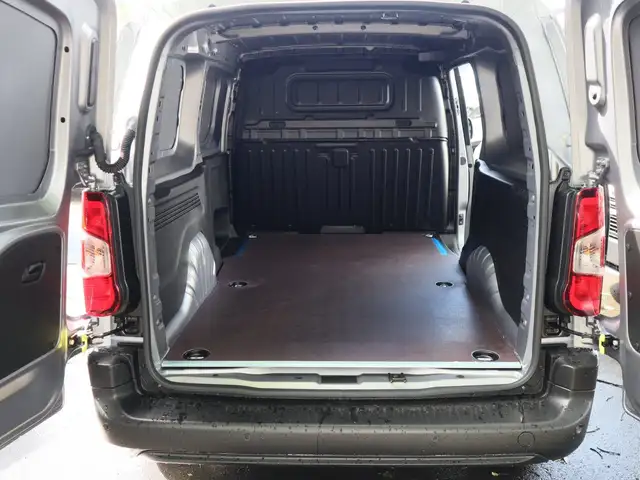 Fiat Doblo view 9