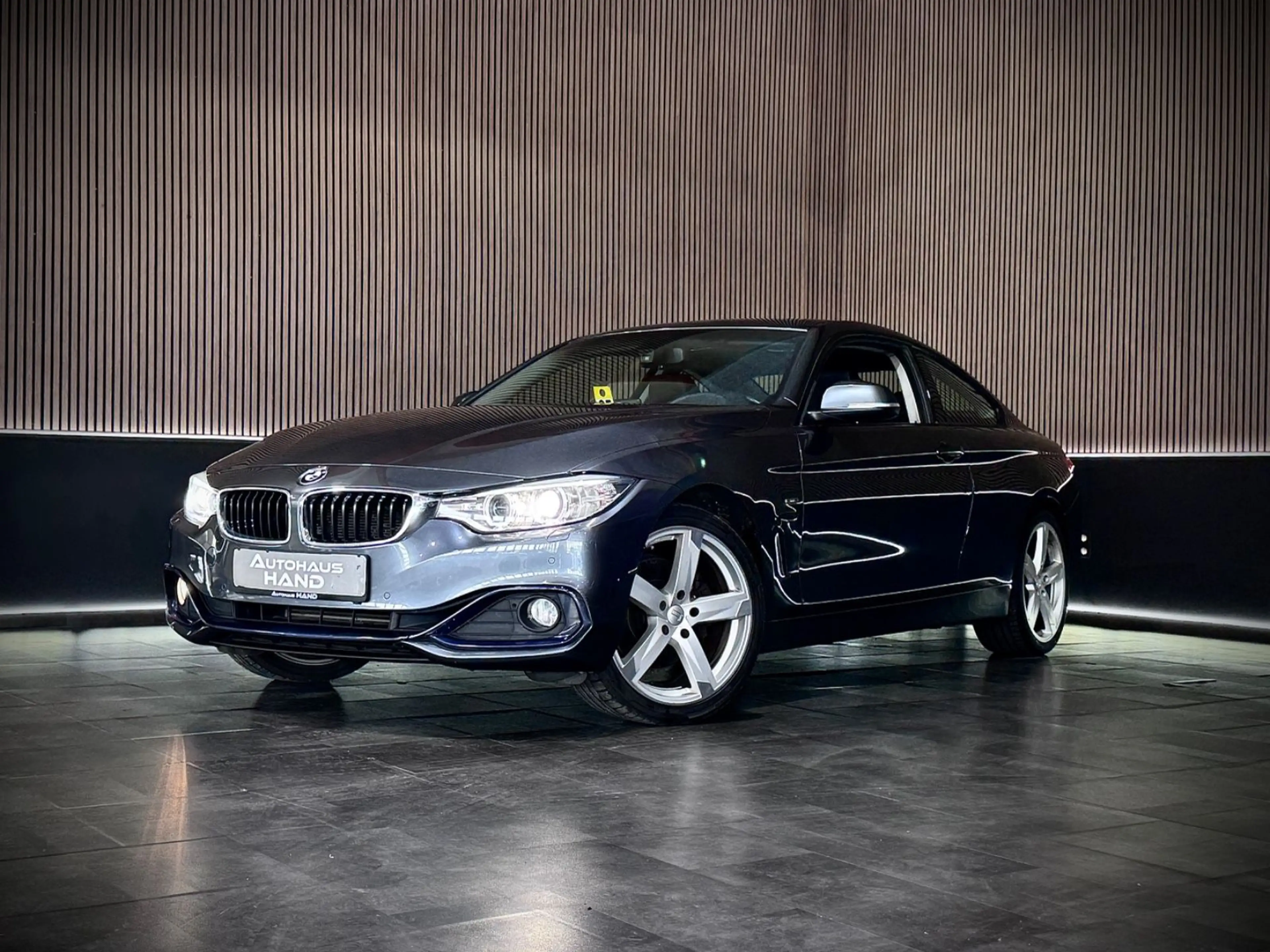 BMW 428 i*xDRIVE*SPORT*NAVI*DAKOTA*SHZ*PDC v+h*