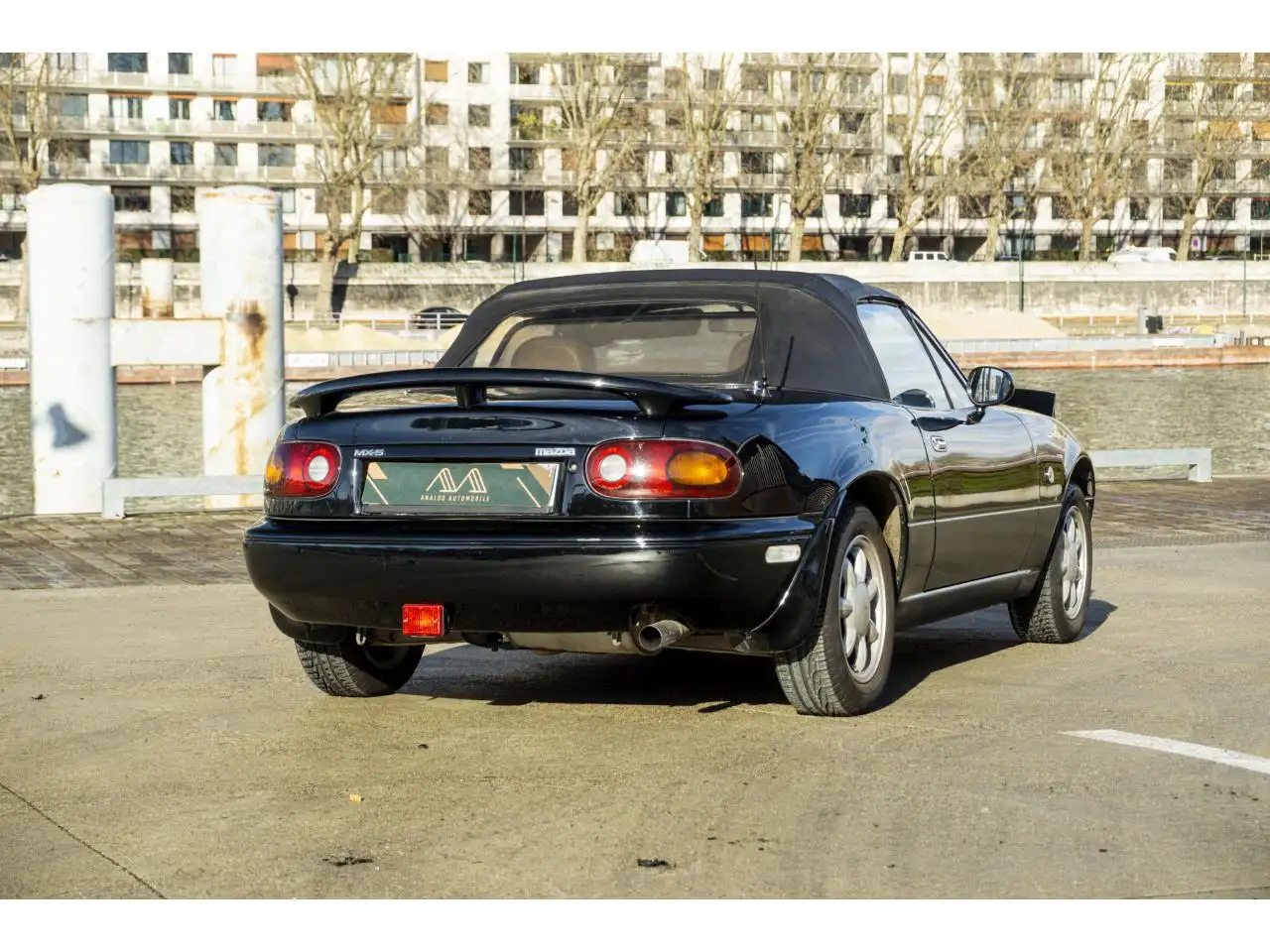 Mazda MX-5 1.6i - NA ROADSTER // BLACK EDITION, foto 9